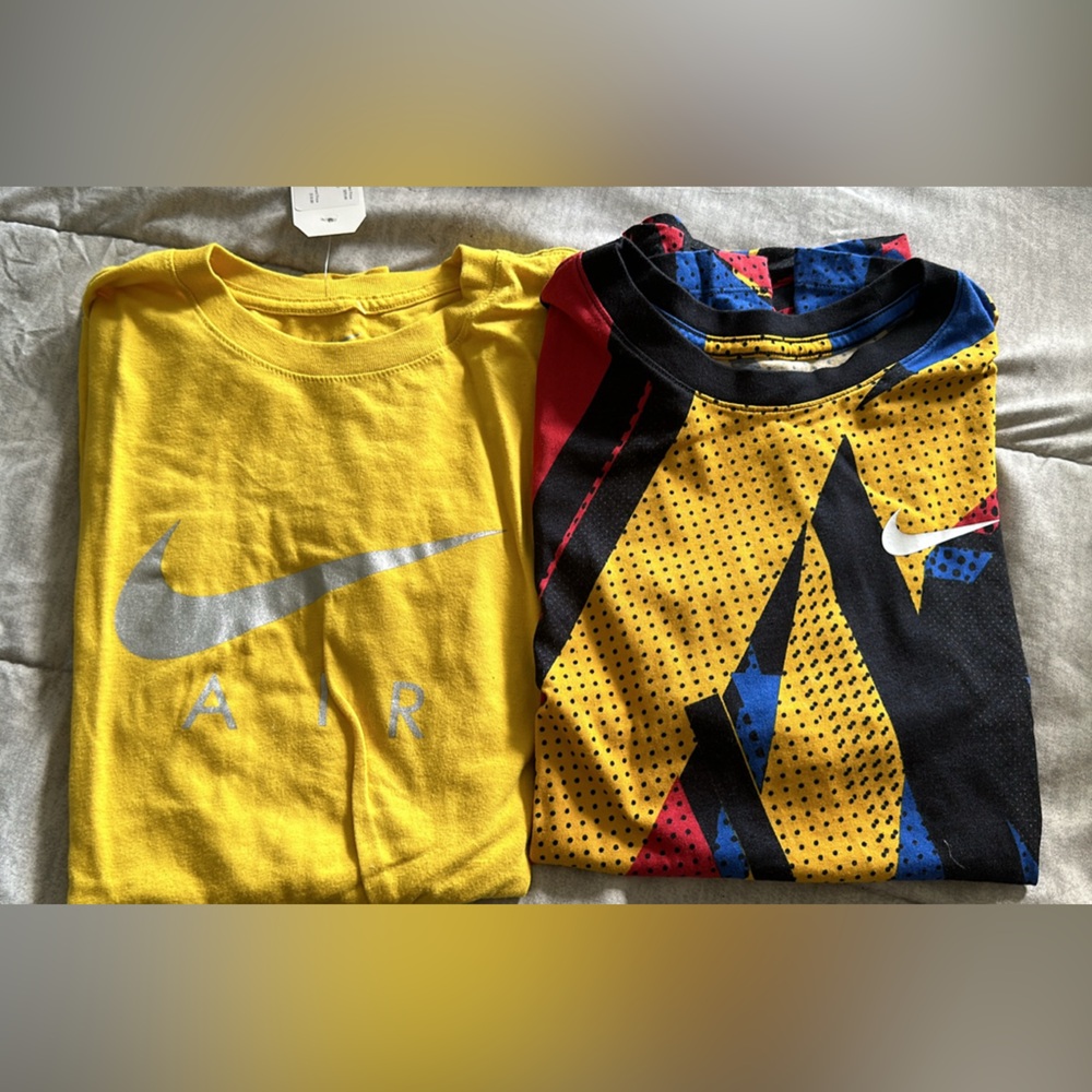 Nike t-shirts